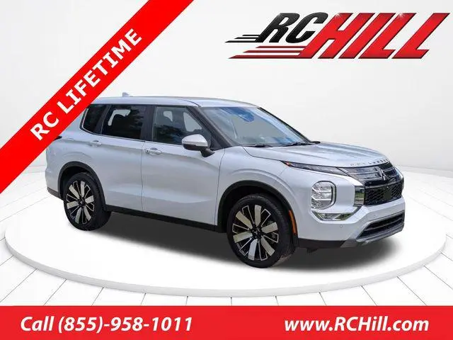2026 Mitsubishi Outlander SE