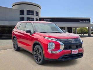 2026 Mitsubishi Outlander LE