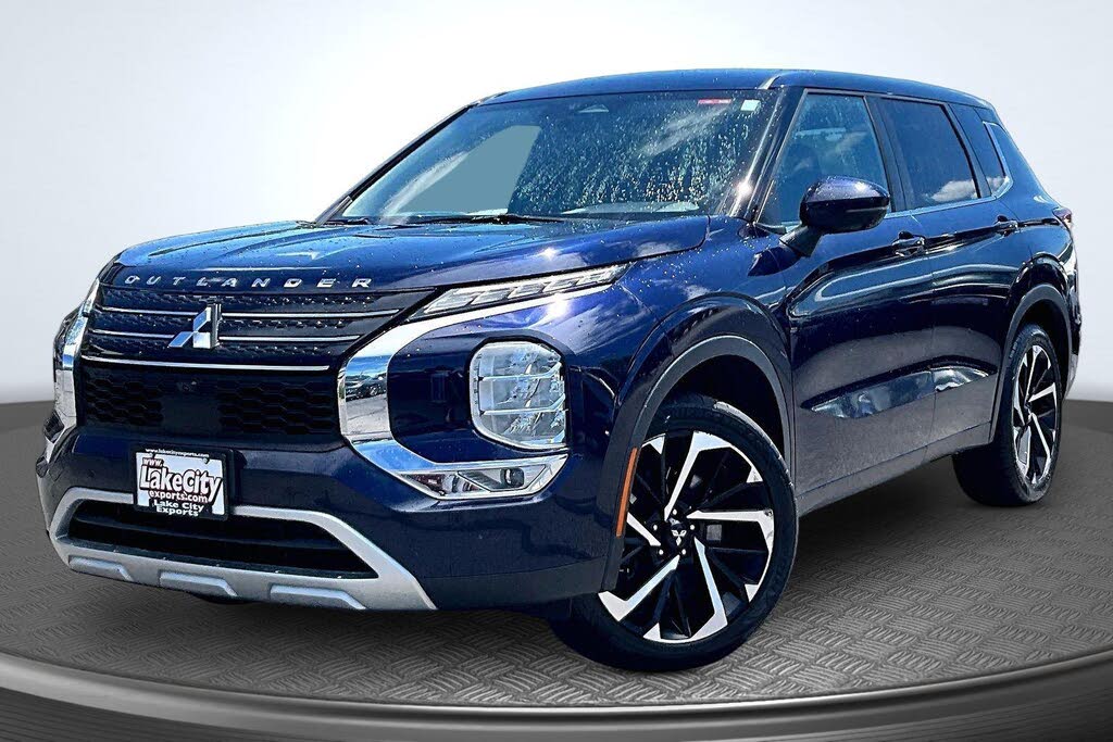 2022 Mitsubishi Outlander SE