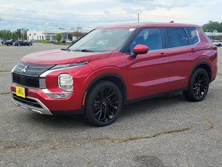 2023 Mitsubishi Outlander SE