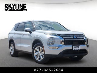 2026 Mitsubishi Outlander ES