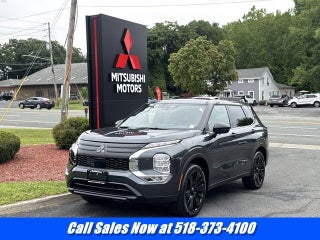 2026 Mitsubishi Outlander LE