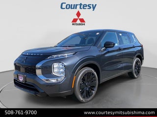 2026 Mitsubishi Outlander LE