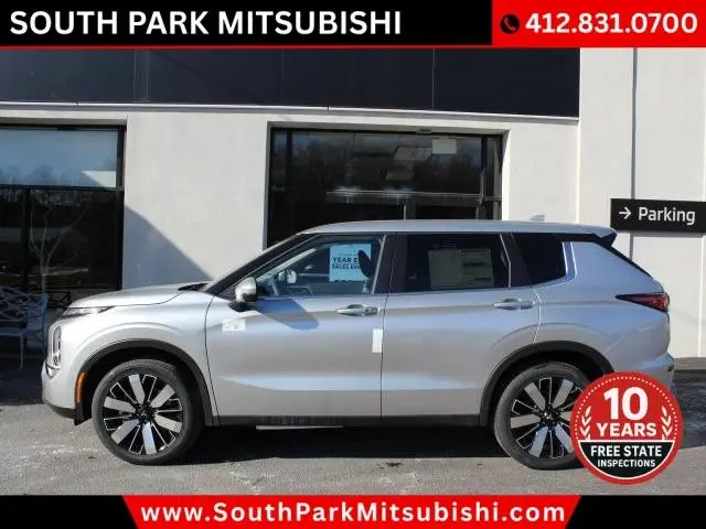 2026 Mitsubishi Outlander SE
