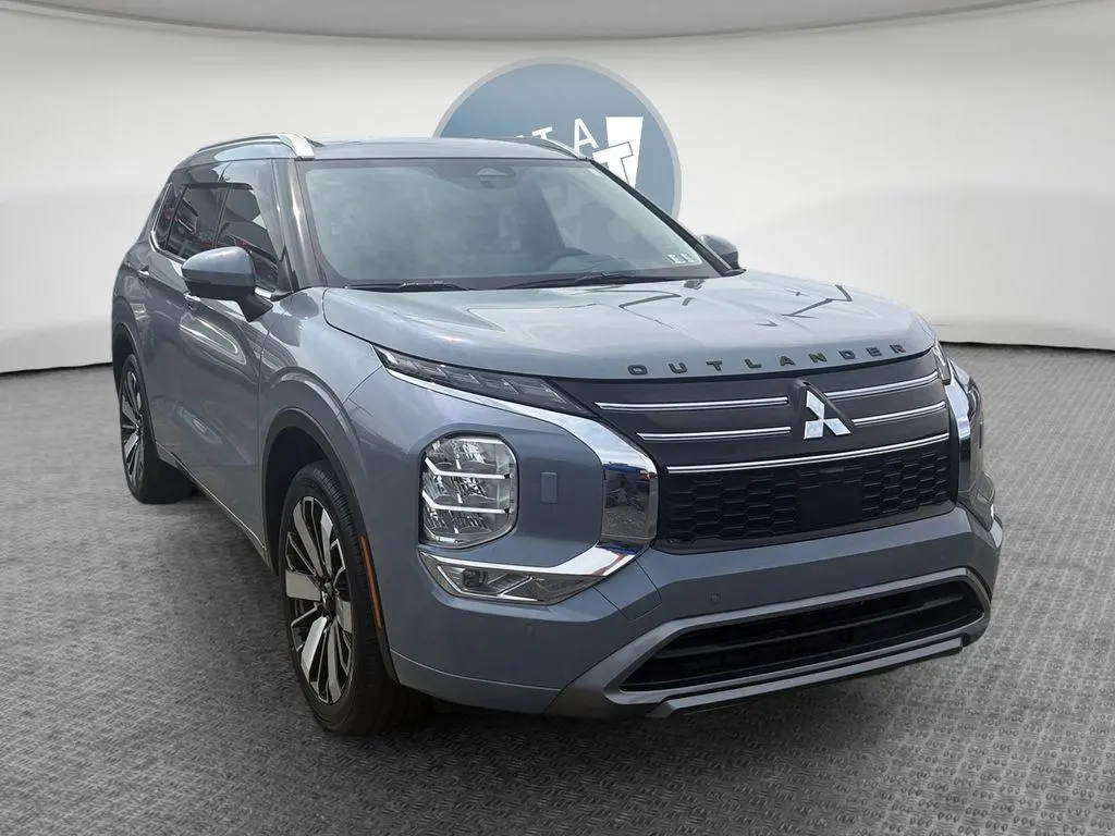 2025 Mitsubishi Outlander SEL