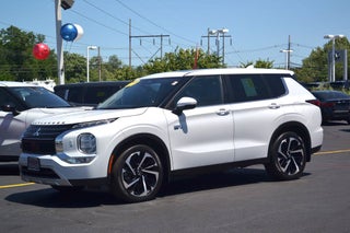 2023 Mitsubishi Outlander SE