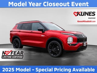 2025 Mitsubishi Outlander PHEV SEL Black Edition