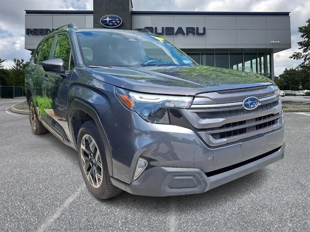 2025 Subaru Forester Premium