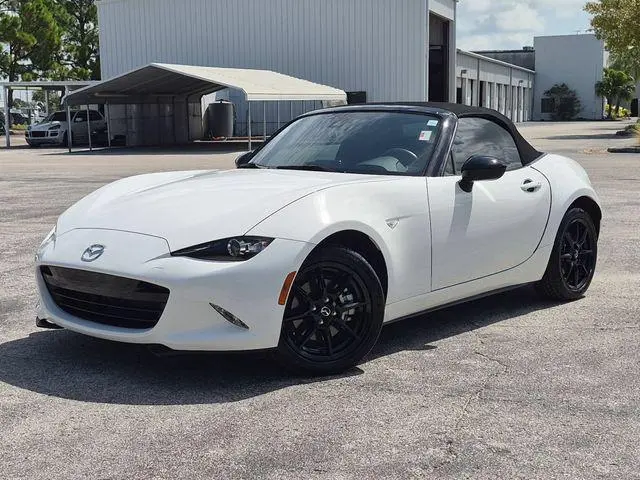 2020 Mazda MX-5 Miata Sport