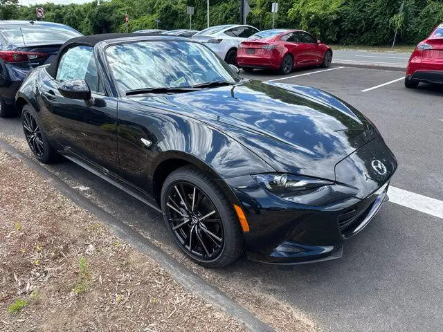 2026 Mazda MX-5 Miata Grand Touring