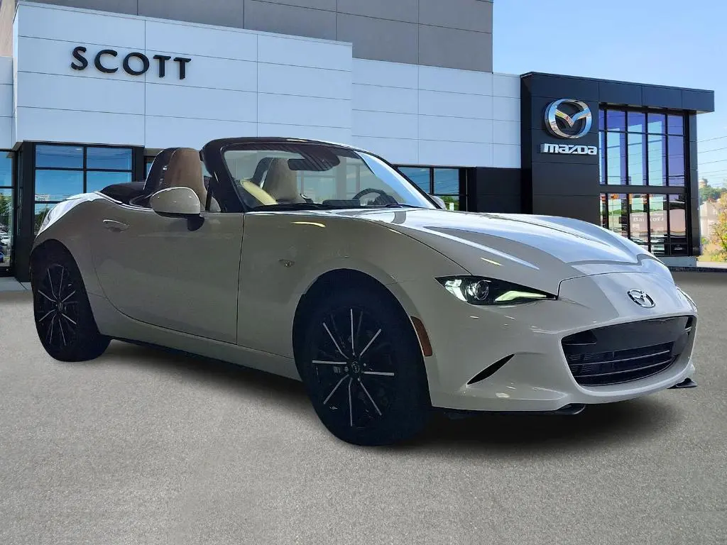 2026 Mazda MX-5 Miata Grand Touring