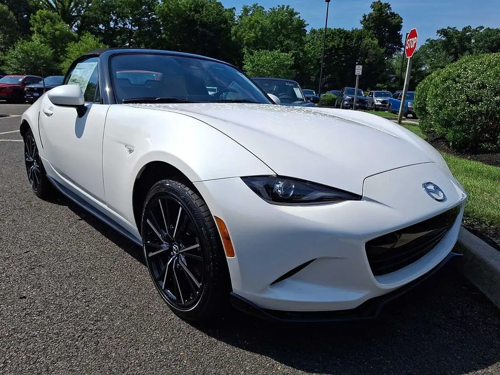 2026 Mazda MX-5 Miata Grand Touring