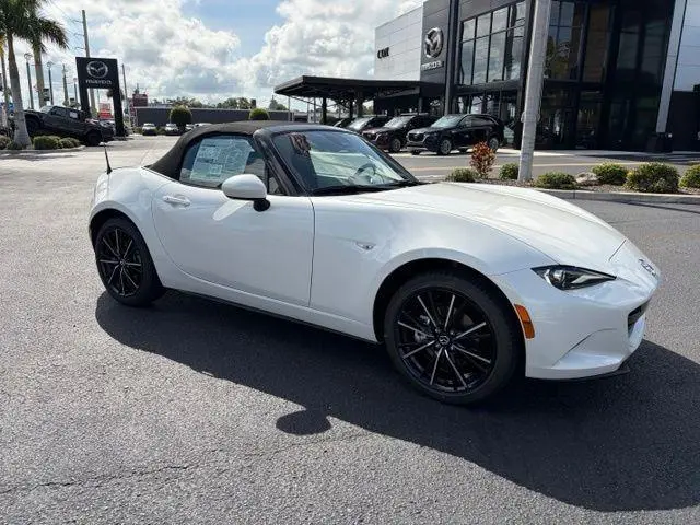 2026 Mazda MX-5 Miata Grand Touring