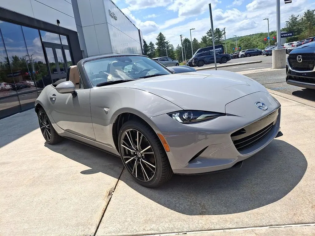 2026 Mazda MX-5 Miata Grand Touring