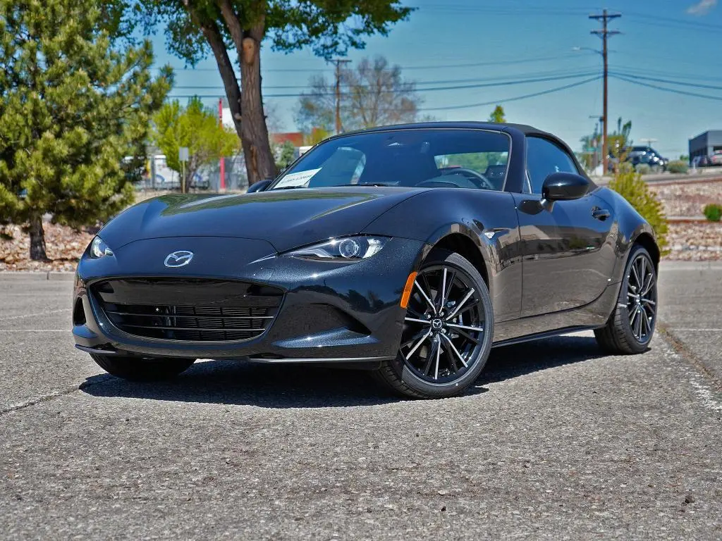 2026 Mazda MX-5 Miata Grand Touring