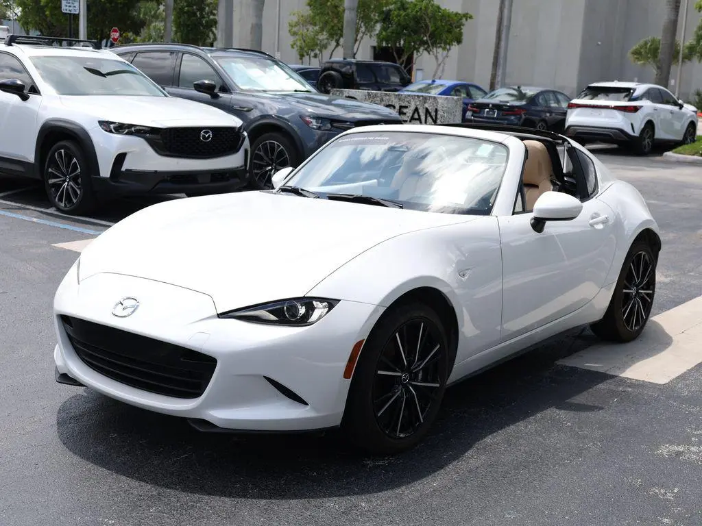 2025 Mazda MX-5 Miata RF Grand Touring