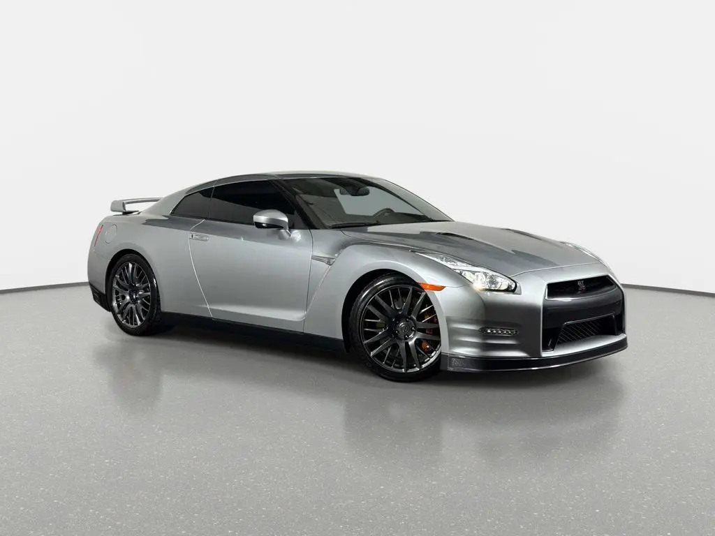 2016 Nissan GT-R Premium