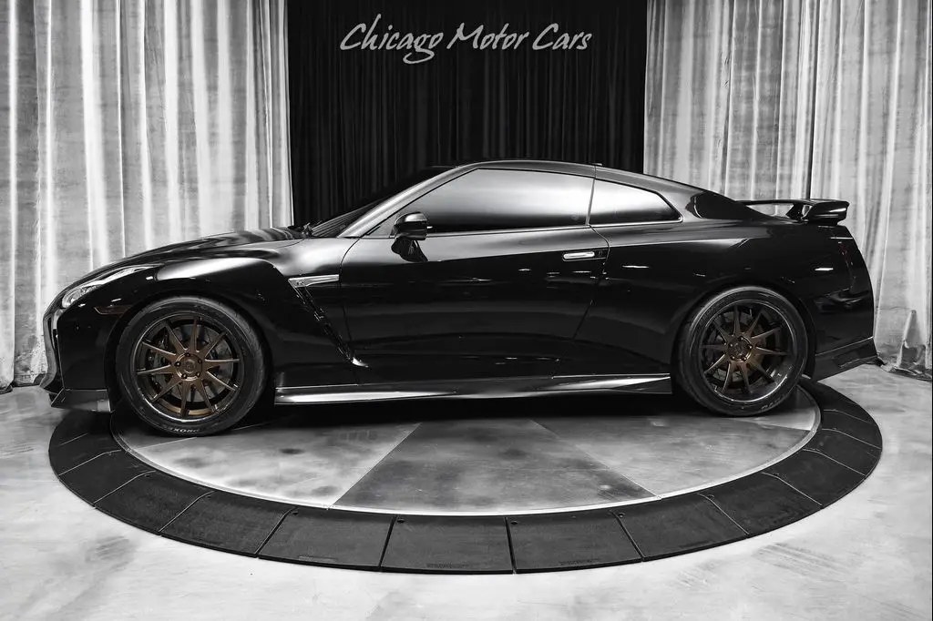 2017 Nissan GT-R Premium