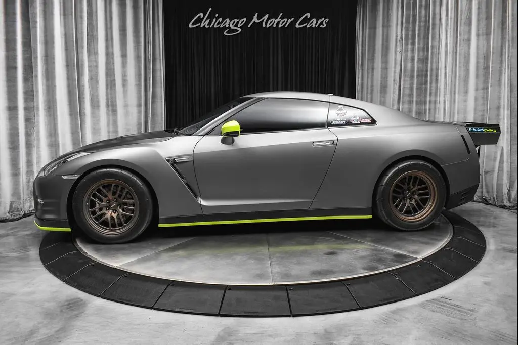 2013 Nissan GT-R Black Edition