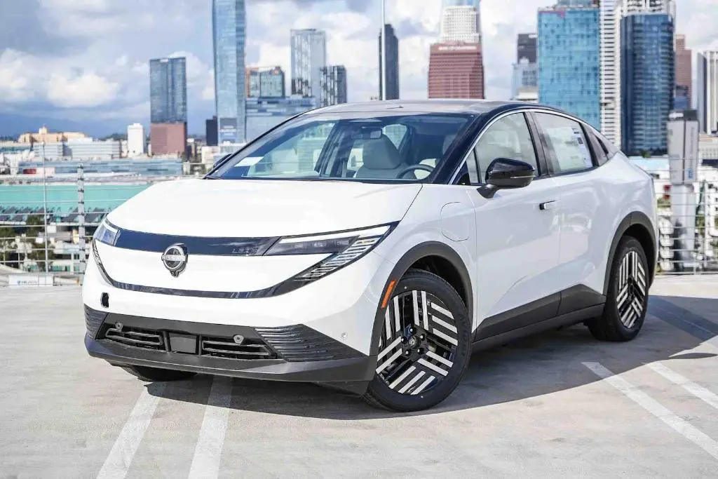 2026 Nissan LEAF Sv+