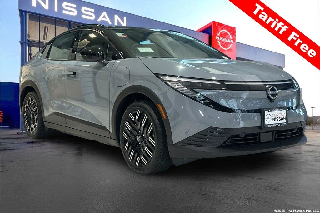 2026 Nissan LEAF Platinum+