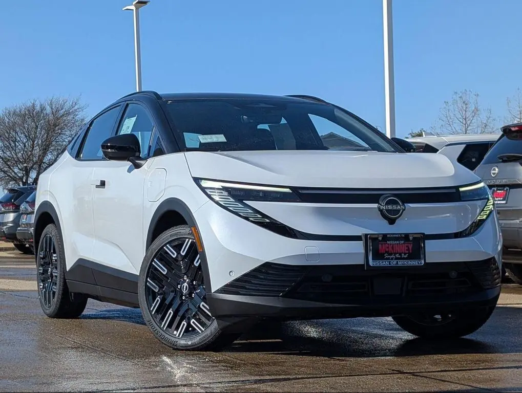 2026 Nissan LEAF Platinum+
