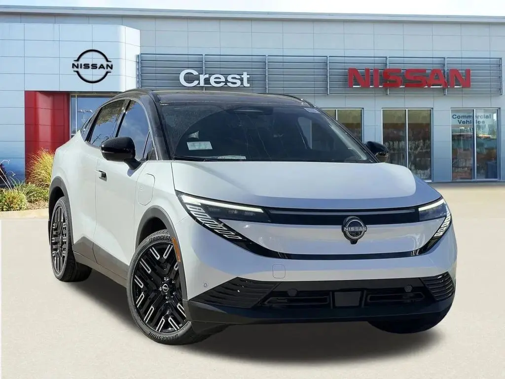 2026 Nissan LEAF Platinum+