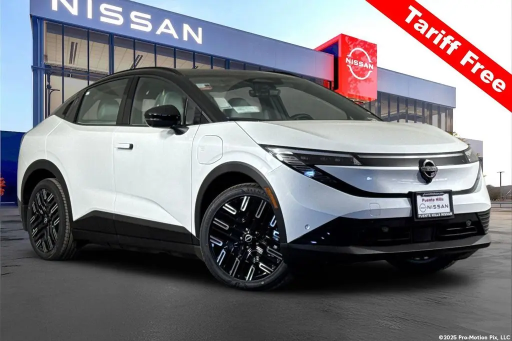 2026 Nissan LEAF Platinum+