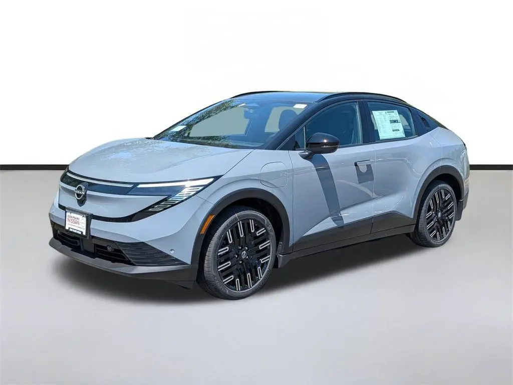 2026 Nissan LEAF Platinum+