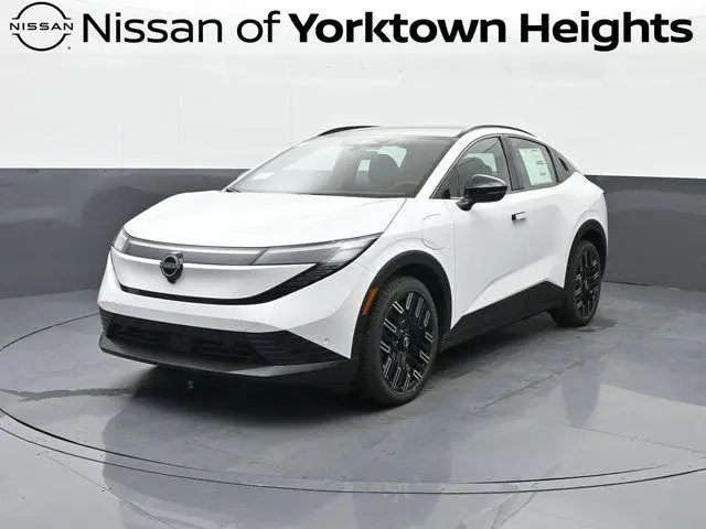 2026 Nissan LEAF Platinum+