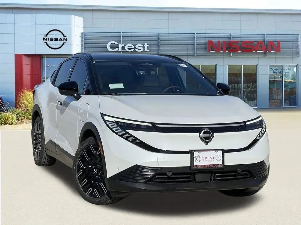 2026 Nissan LEAF Platinum+
