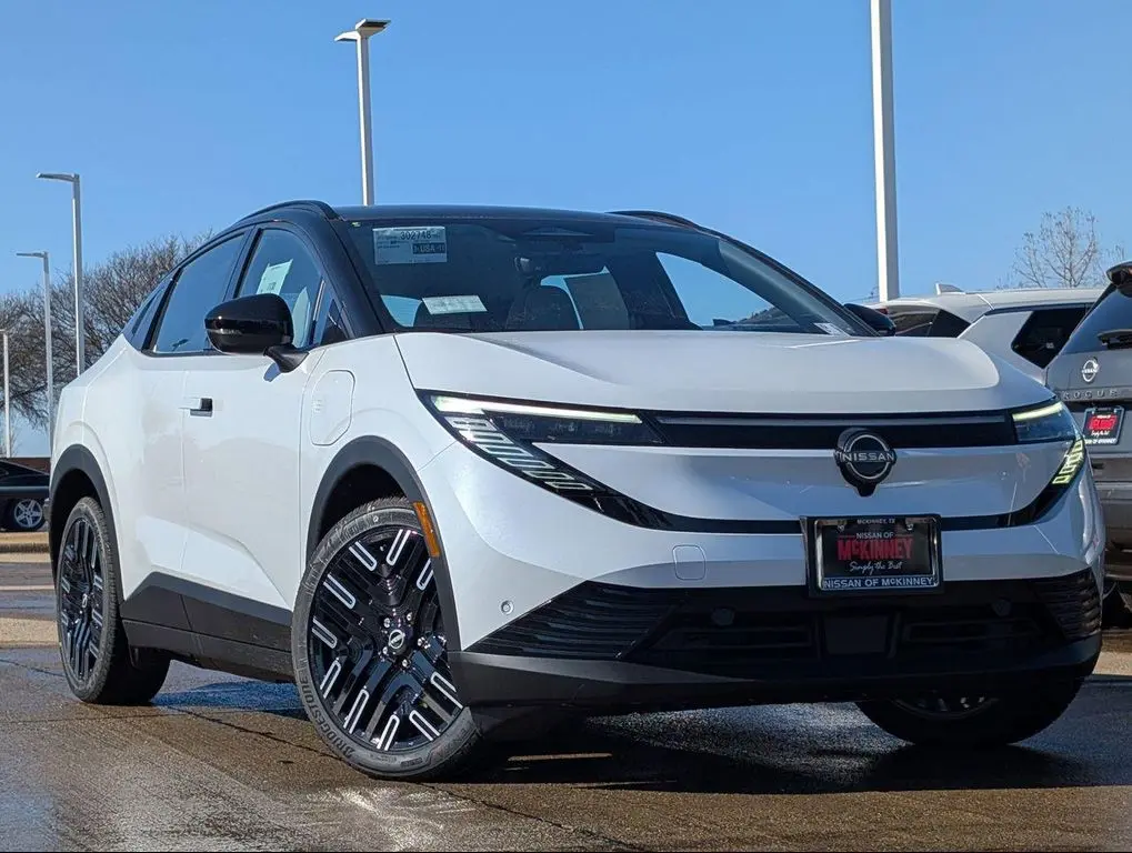 2026 Nissan LEAF Platinum+