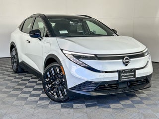 2026 Nissan LEAF Platinum+