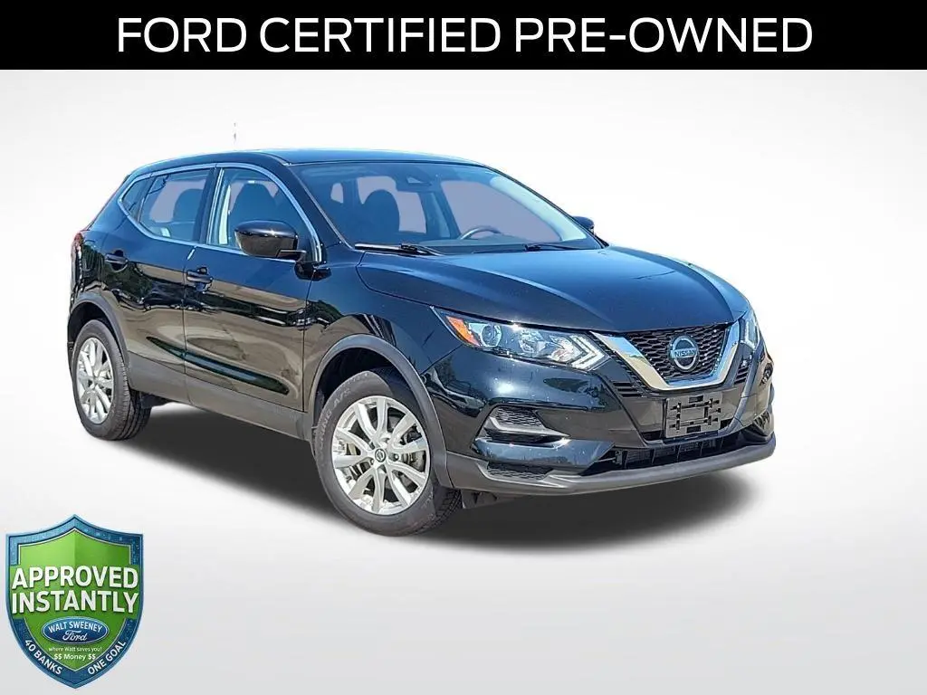 2022 Nissan Rogue Sport SV