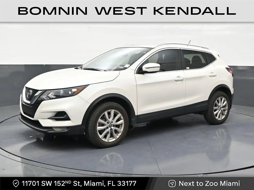 2022 Nissan Rogue Sport SV