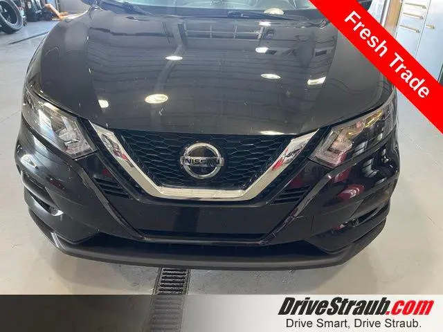 2022 Nissan Rogue Sport SV
