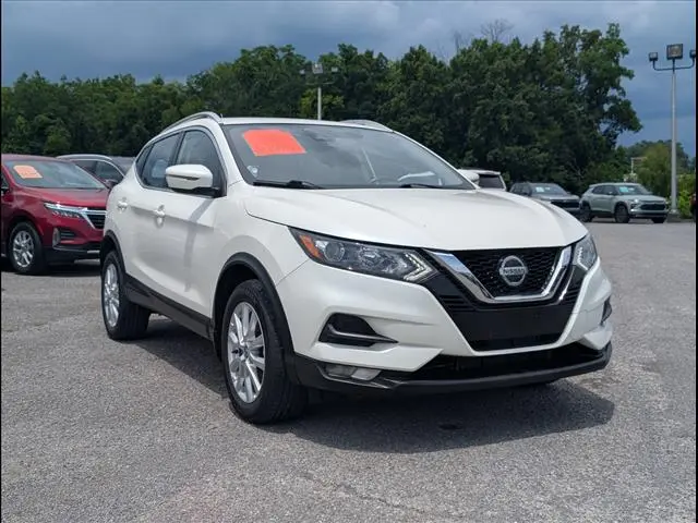 2022 Nissan Rogue Sport SV