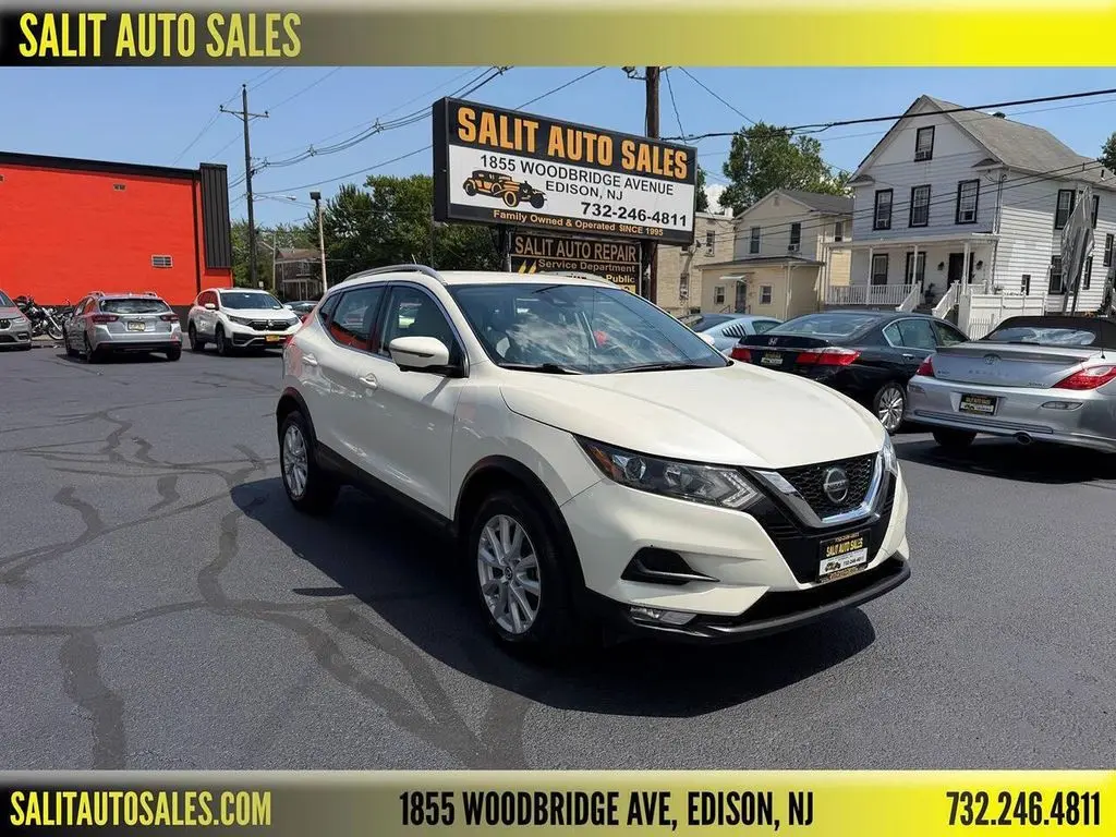2022 Nissan Rogue Sport SV