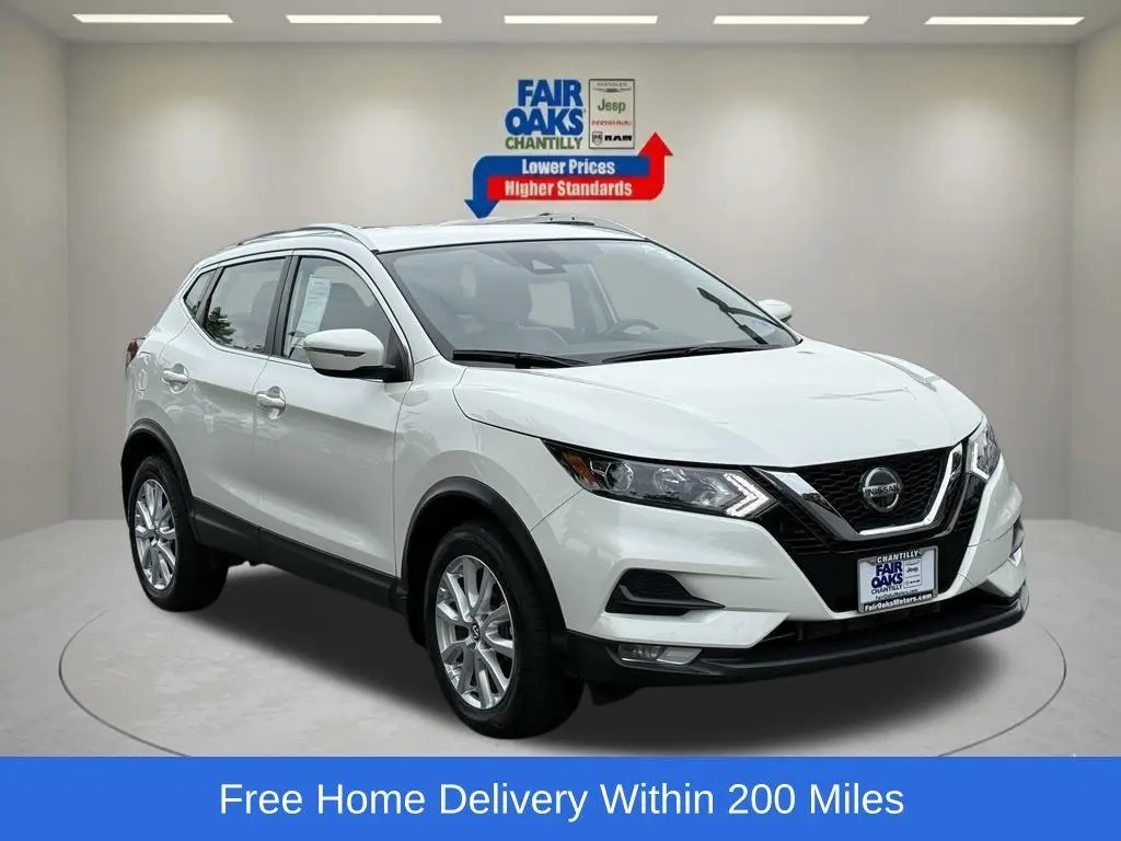 2022 Nissan Rogue Sport SV