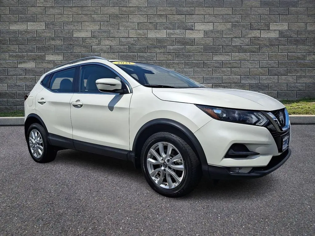 2021 Nissan Rogue Sport SV