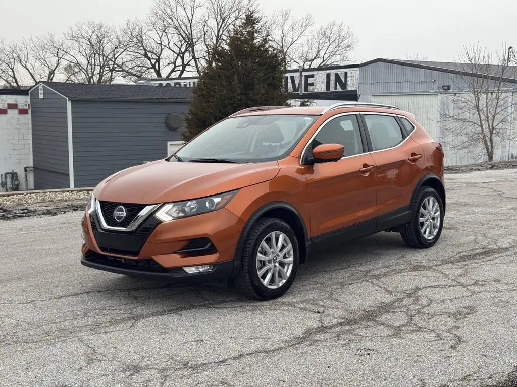 2022 Nissan Rogue Sport SV