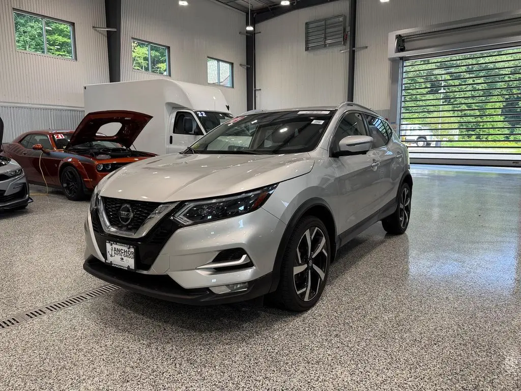 2022 Nissan Rogue Sport SL