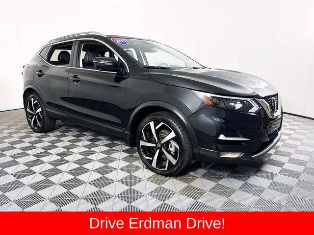 2022 Nissan Rogue Sport SL