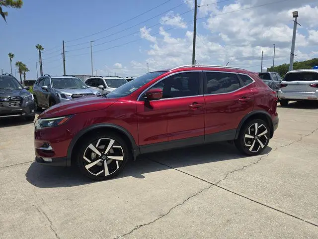 2022 Nissan Rogue Sport SL