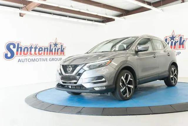 2022 Nissan Rogue Sport SL