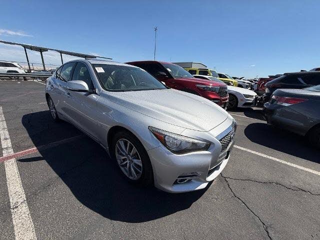 2015 Infiniti Q50 Premium
