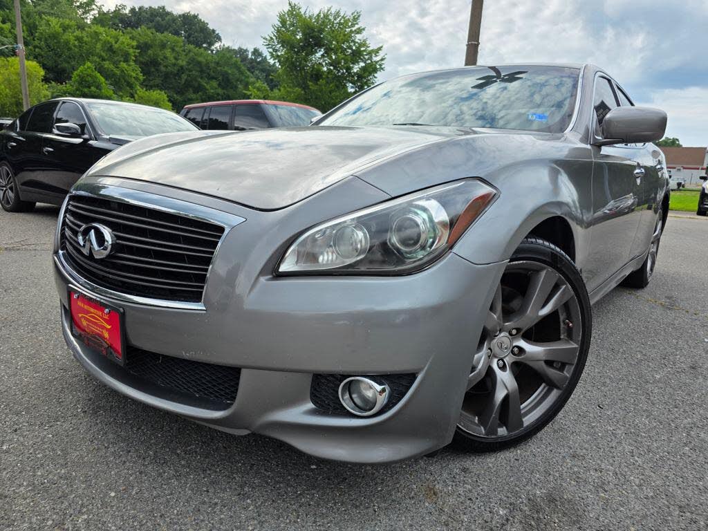 2013 Infiniti M37