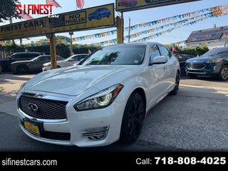 2018 Infiniti Q70L Luxe