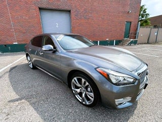 2019 Infiniti Q70L Luxe