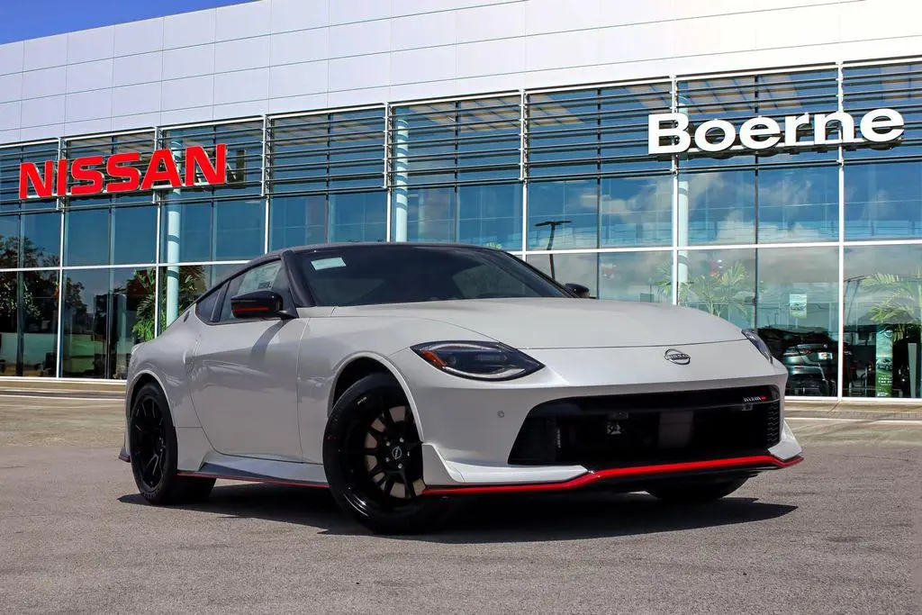 2025 Nissan 350Z Nismo
